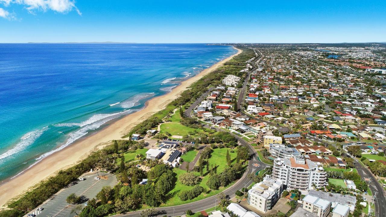 Beachside Resort Kawana Waters Buddina Exterior photo