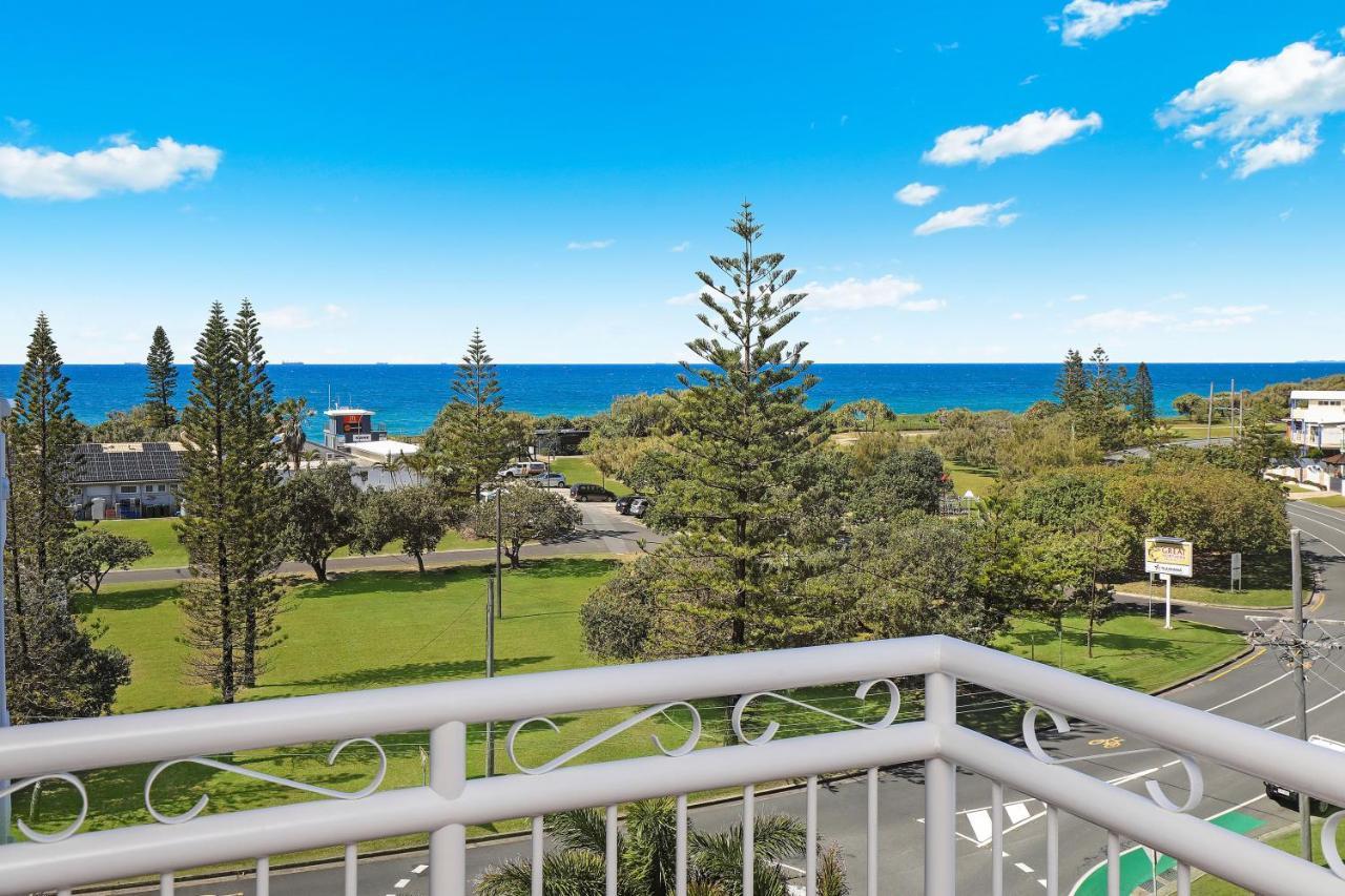 Beachside Resort Kawana Waters Buddina Exterior photo